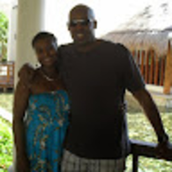 Meet your Posher, Niya - Picture 1 of 1